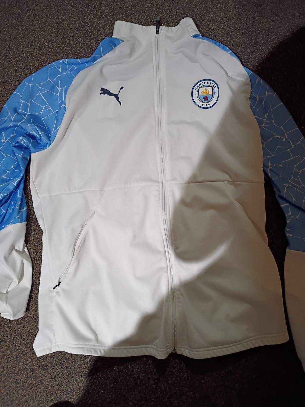 Puma Kids Manchester City White and Light Blue Jacket